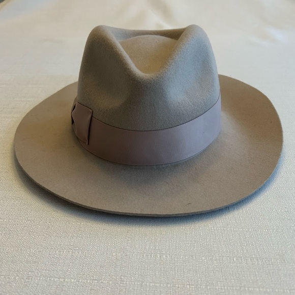 NWT Morgan & Taylor 100% Australian Wool Beige Hat with Wide Trim Headband - Picture 14 of 15